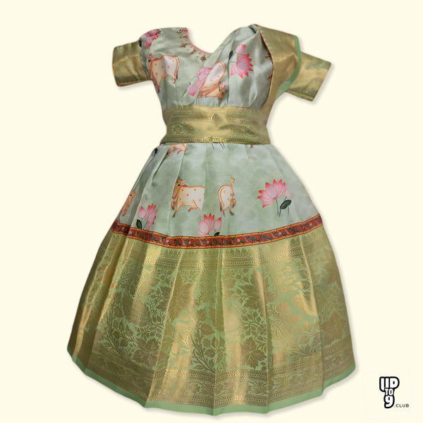 SRI LAKSHMI NARAYANA PREMUIM  Girls Traditional Indian Lehenga Choli Set, Green, Chanderi Picwai Print  Pattu Pavada,Half Saree